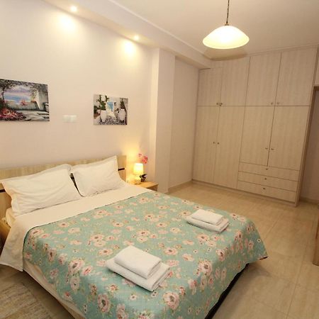 Filoxenia Apartment อาร์เตมีดา ภายนอก รูปภาพ