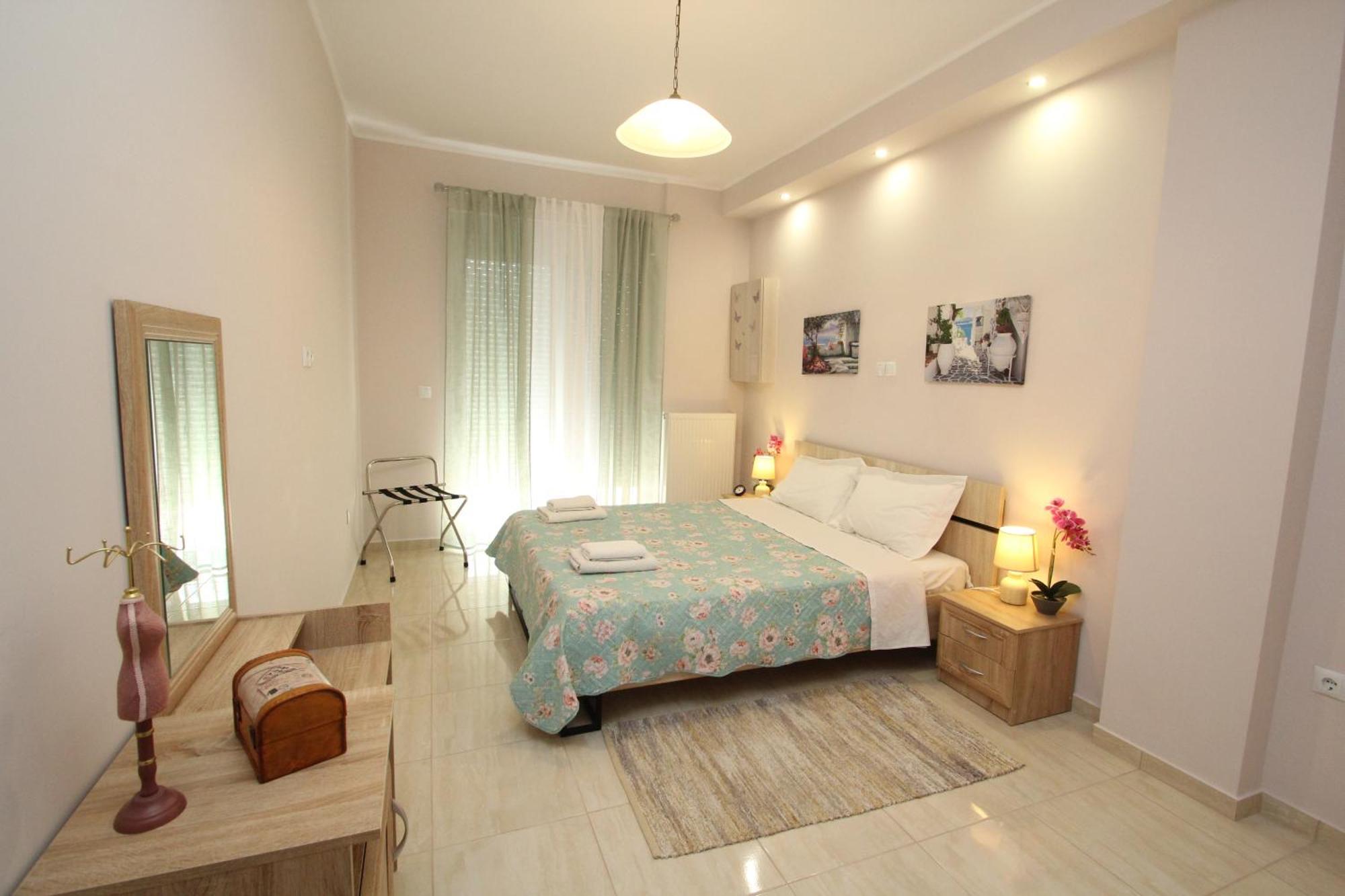 Filoxenia Apartment อาร์เตมีดา ภายนอก รูปภาพ