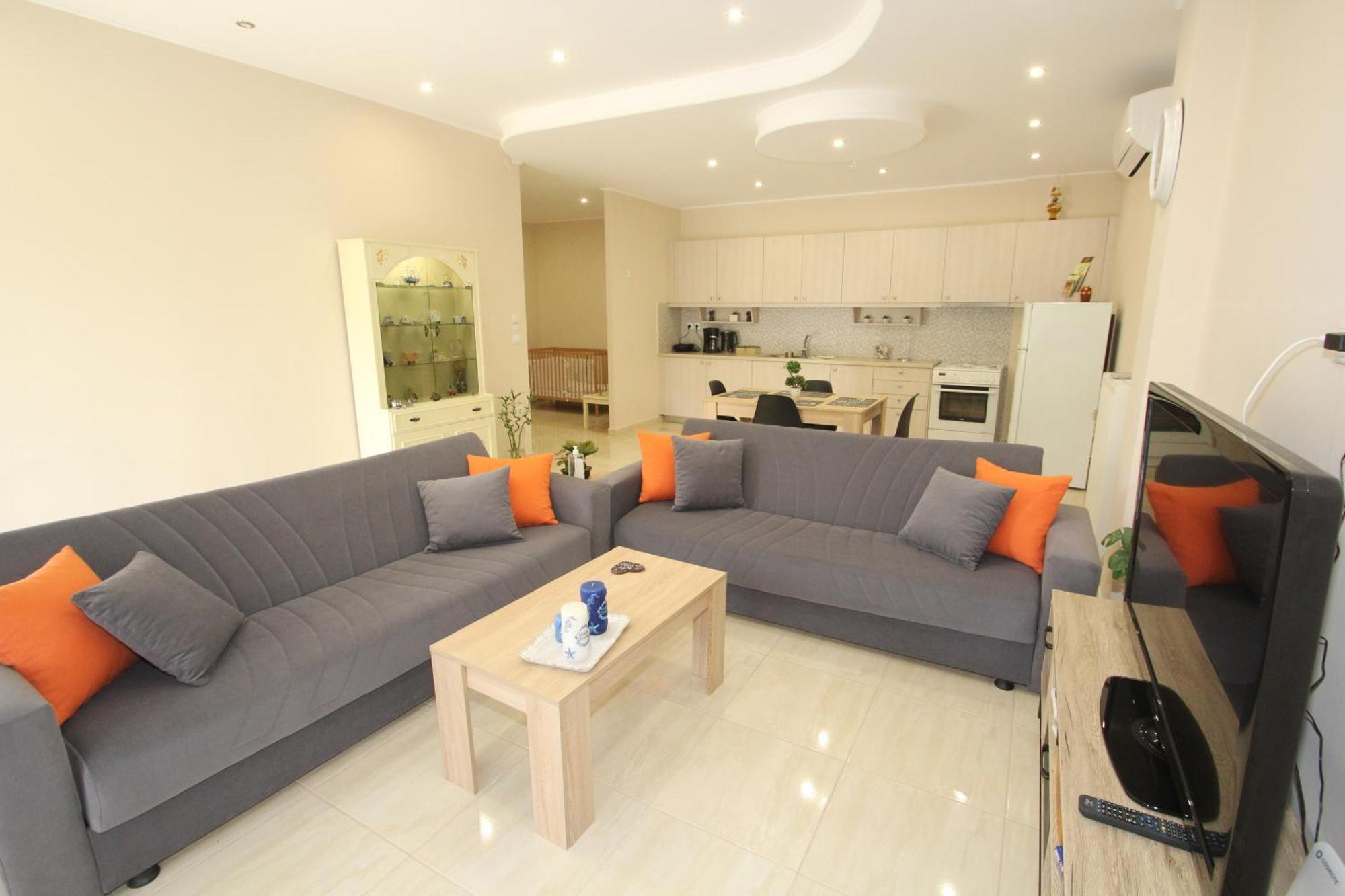 Filoxenia Apartment อาร์เตมีดา ภายนอก รูปภาพ