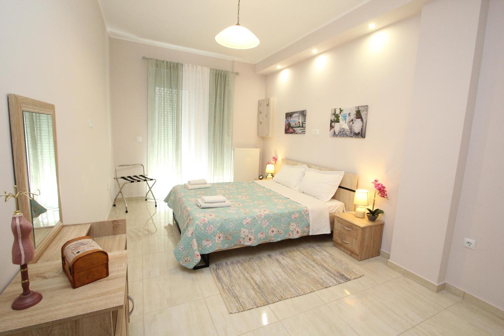 Filoxenia Apartment อาร์เตมีดา ภายนอก รูปภาพ